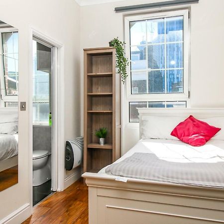 Private En-Suite Room @ Liverpool Street, Brick Ln ロンドン エクステリア 写真