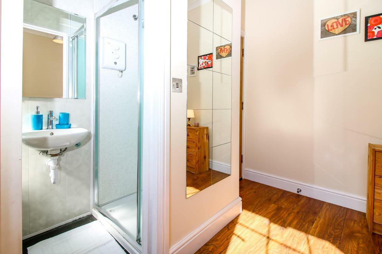 Private En-Suite Room @ Liverpool Street, Brick Ln ロンドン エクステリア 写真